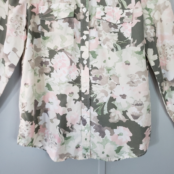 Chico's Garden Camo Soft Utility Button Down Shirt - Picture 7 of 13